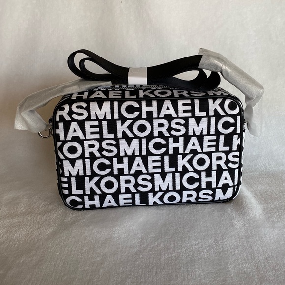 SOLD! NWT Michael Kors Kenly Pocket Crossbody - Picture 4 of 16